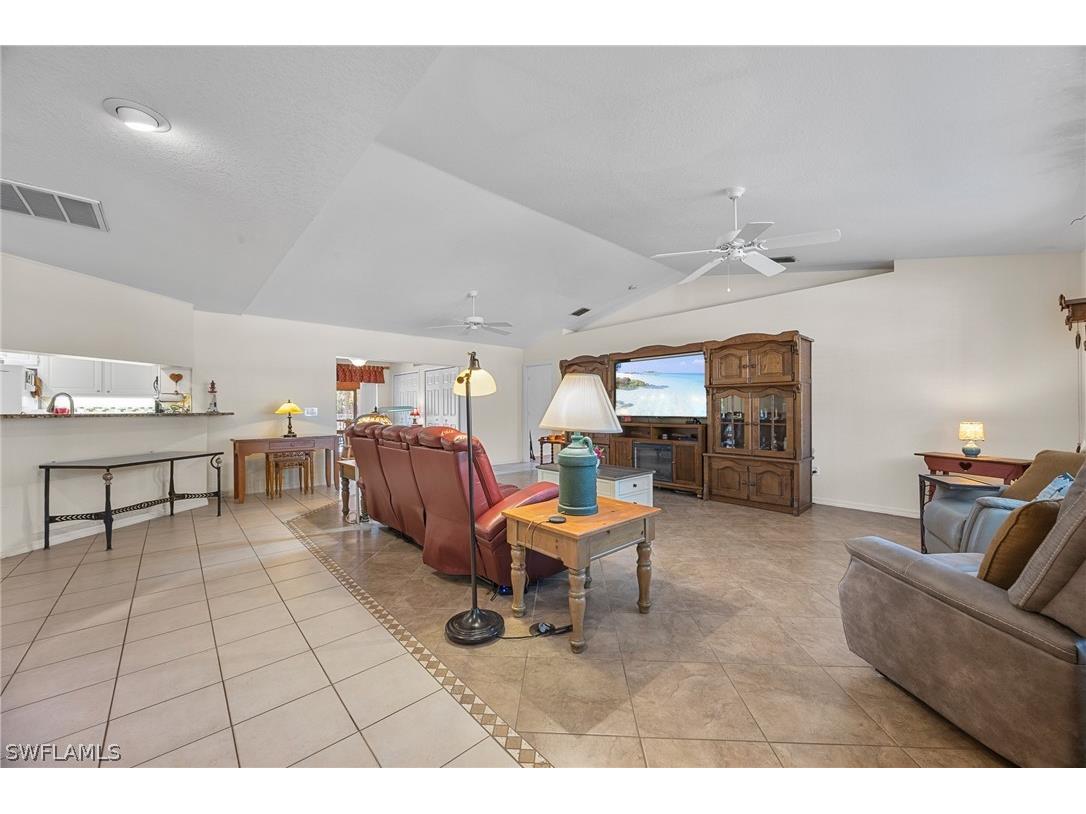2610 6th Avenue NE Naples FL 34120 226006053 image8