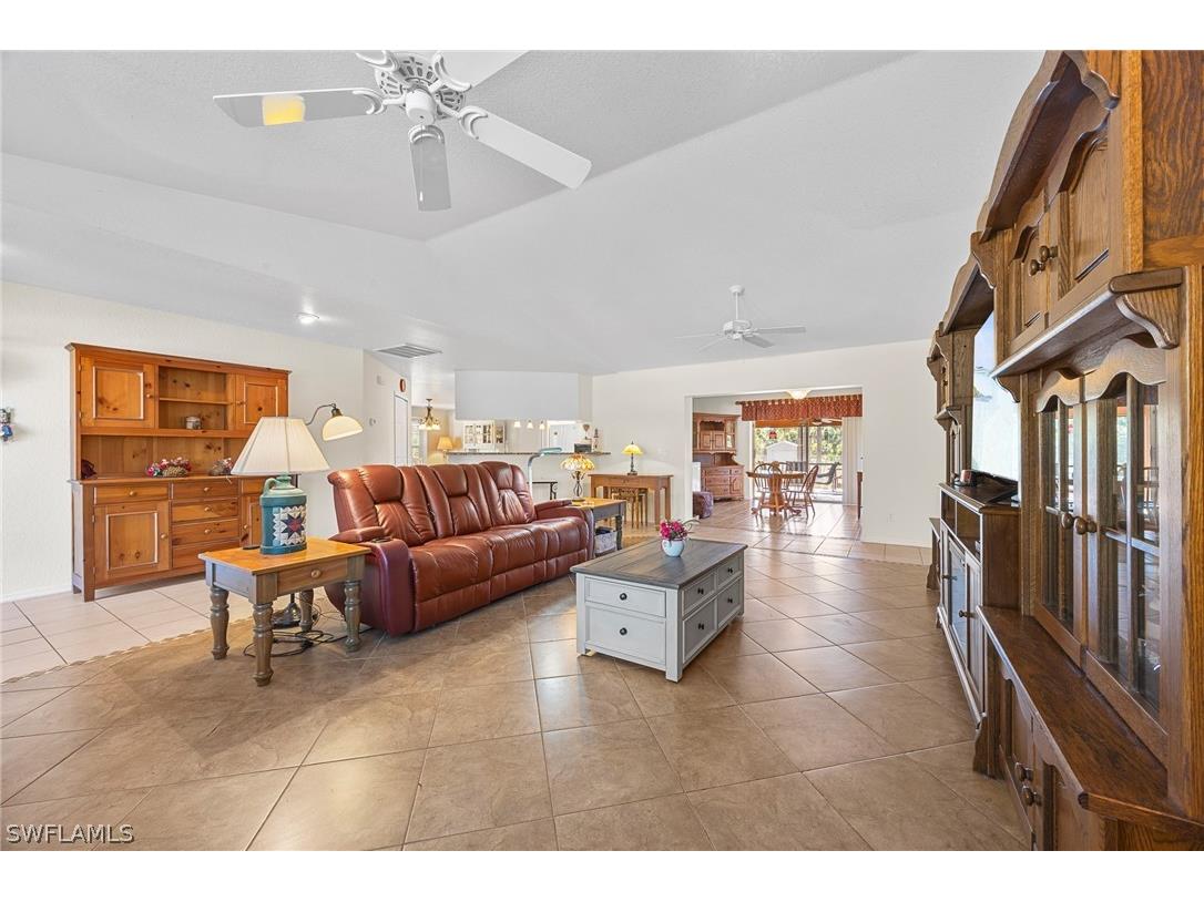 2610 6th Avenue NE Naples FL 34120 226006053 image9