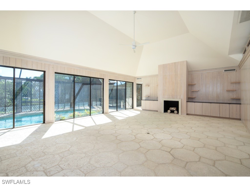 2610 Half Moon Walk Naples FL 34102 224039561 image2