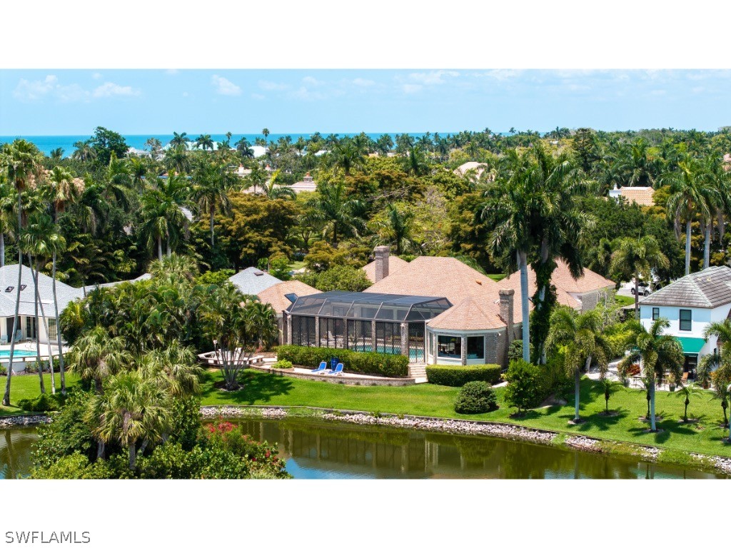 2610 Half Moon Walk Naples FL 34102 224039561 image8