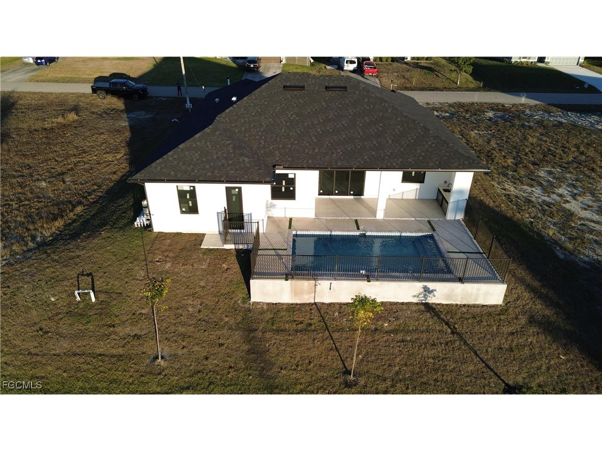 2610 NE 1st Place Cape Coral FL 33909 2025014619 image7