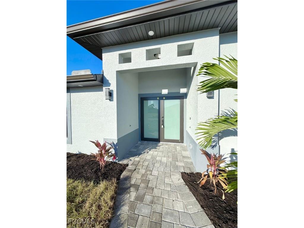 2610 NW 10th Terrace Cape Coral FL 33993 2025022293 image3