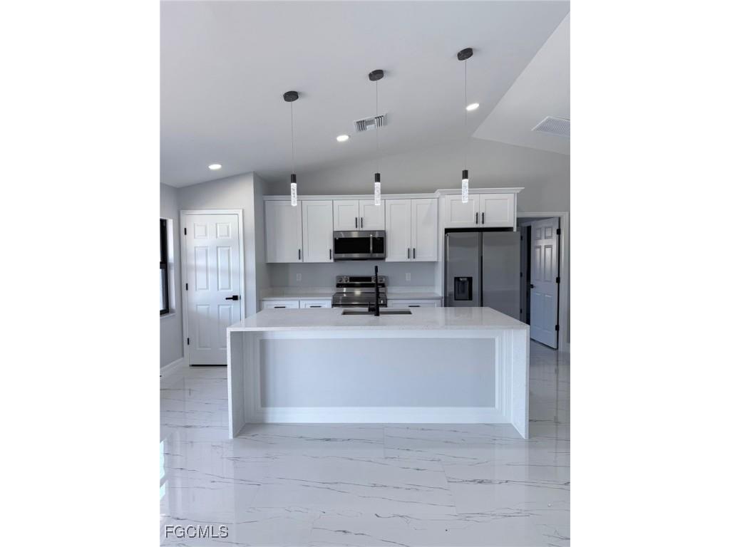 2610 NW 10th Terrace Cape Coral FL 33993 2025022293 image9