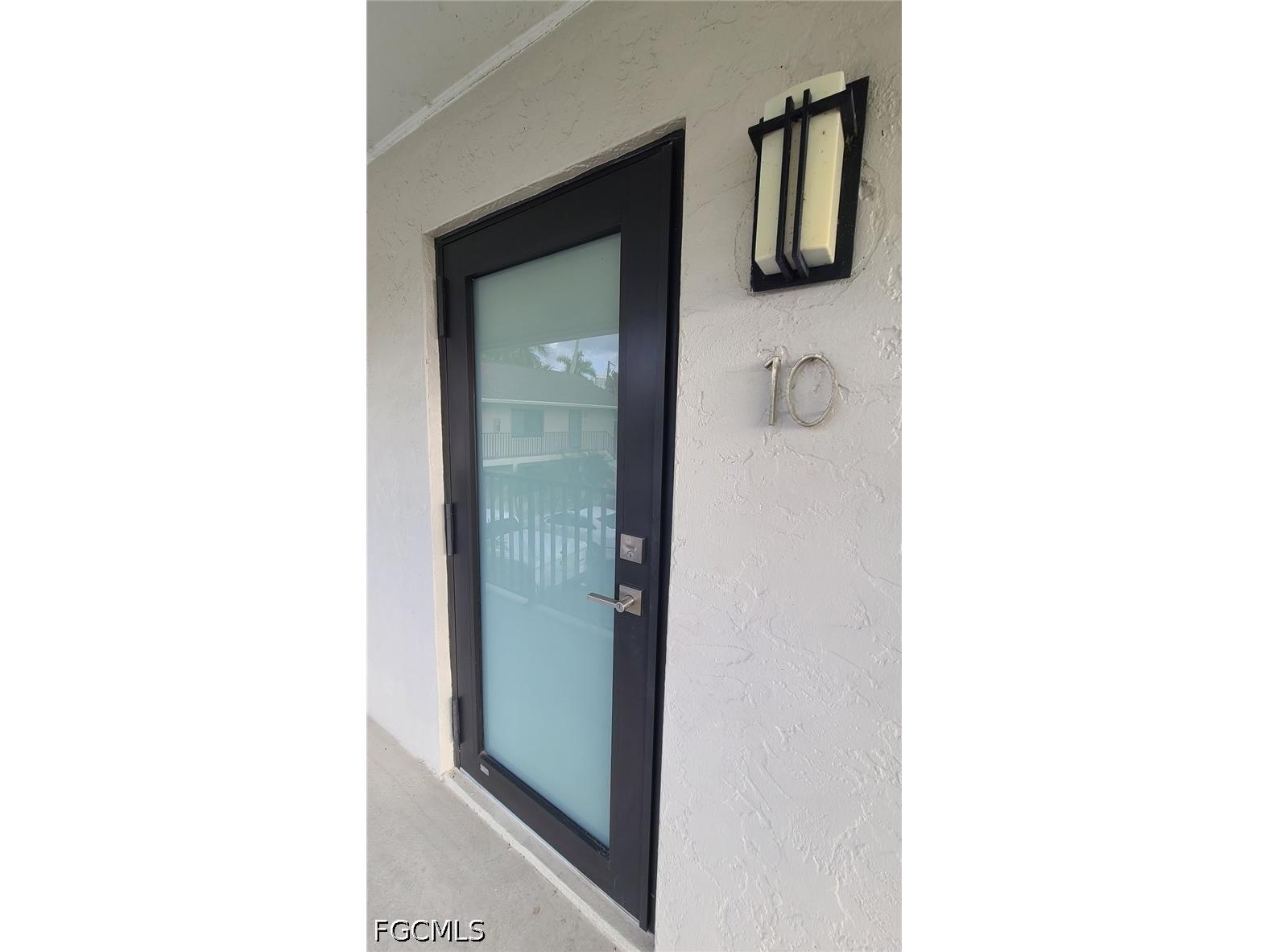 2610 Providence Street #10 Fort Myers FL 33916 2026023416 image1