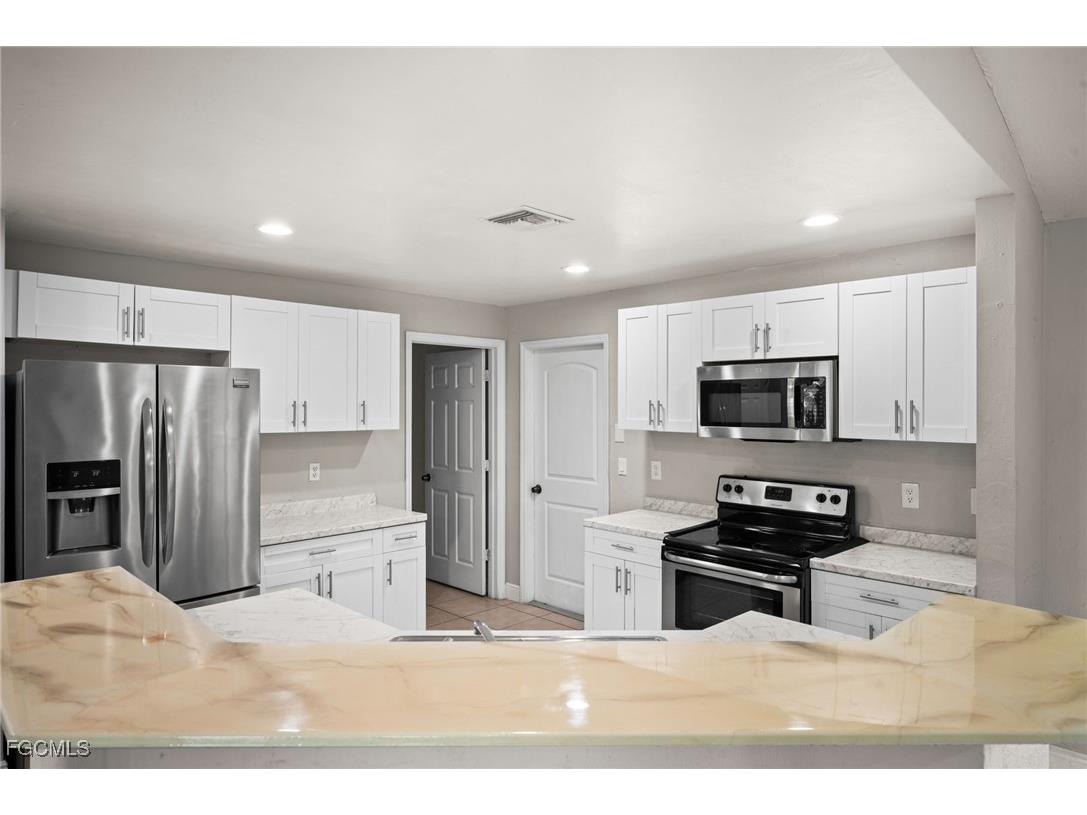 2611 4th Street SW Lehigh Acres FL 33976 2025008500 image11