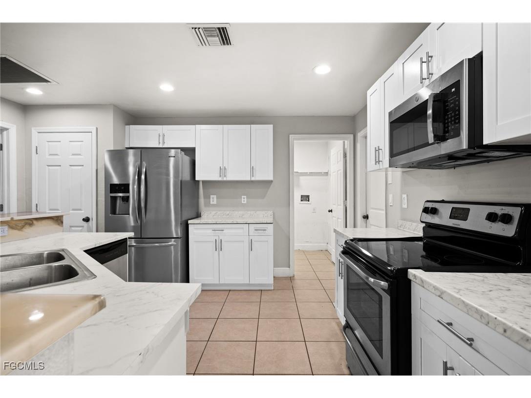 2611 4th Street SW Lehigh Acres FL 33976 2025008500 image13