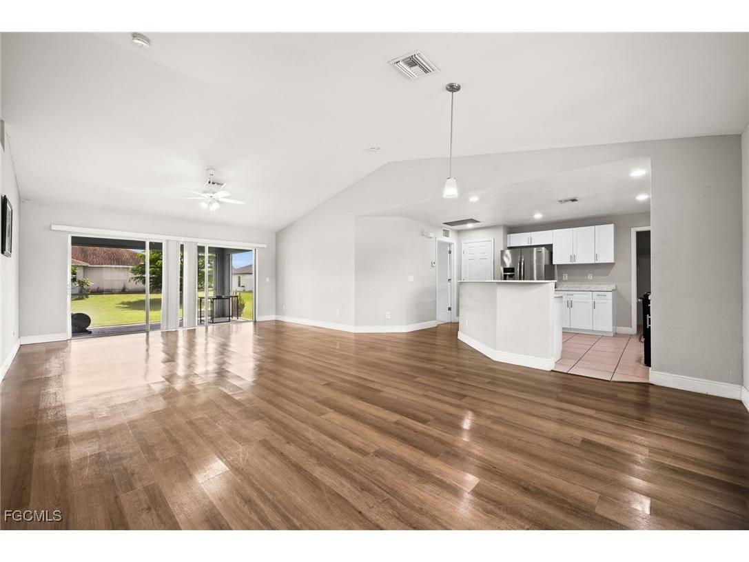 2611 4th Street SW Lehigh Acres FL 33976 2025008500 image6