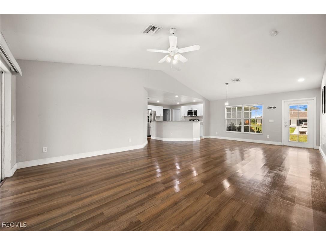 2611 4th Street SW Lehigh Acres FL 33976 2025008500 image9