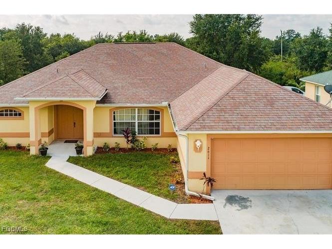 2611 65th Street W Lehigh Acres FL 33971 2026001816 image4