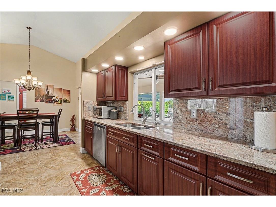 2611 Kamal Parkway Cape Coral FL 33904 2026000052 image7