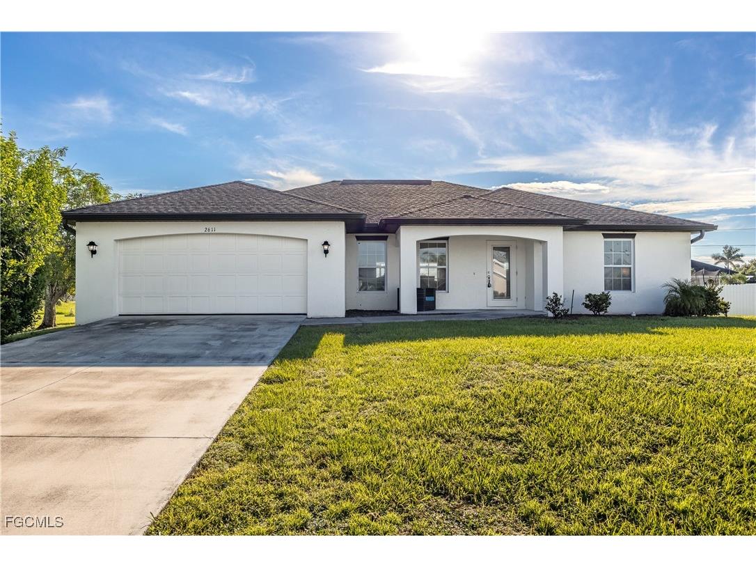 2611 NE 2nd Place Cape Coral FL 33909 2025010323 image1