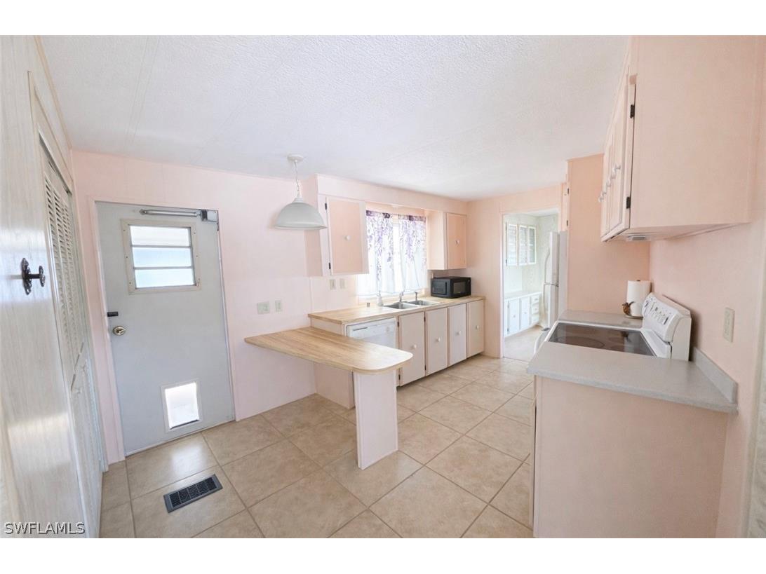 26110 Princess Lane Bonita Springs FL 34135 226012280 image5