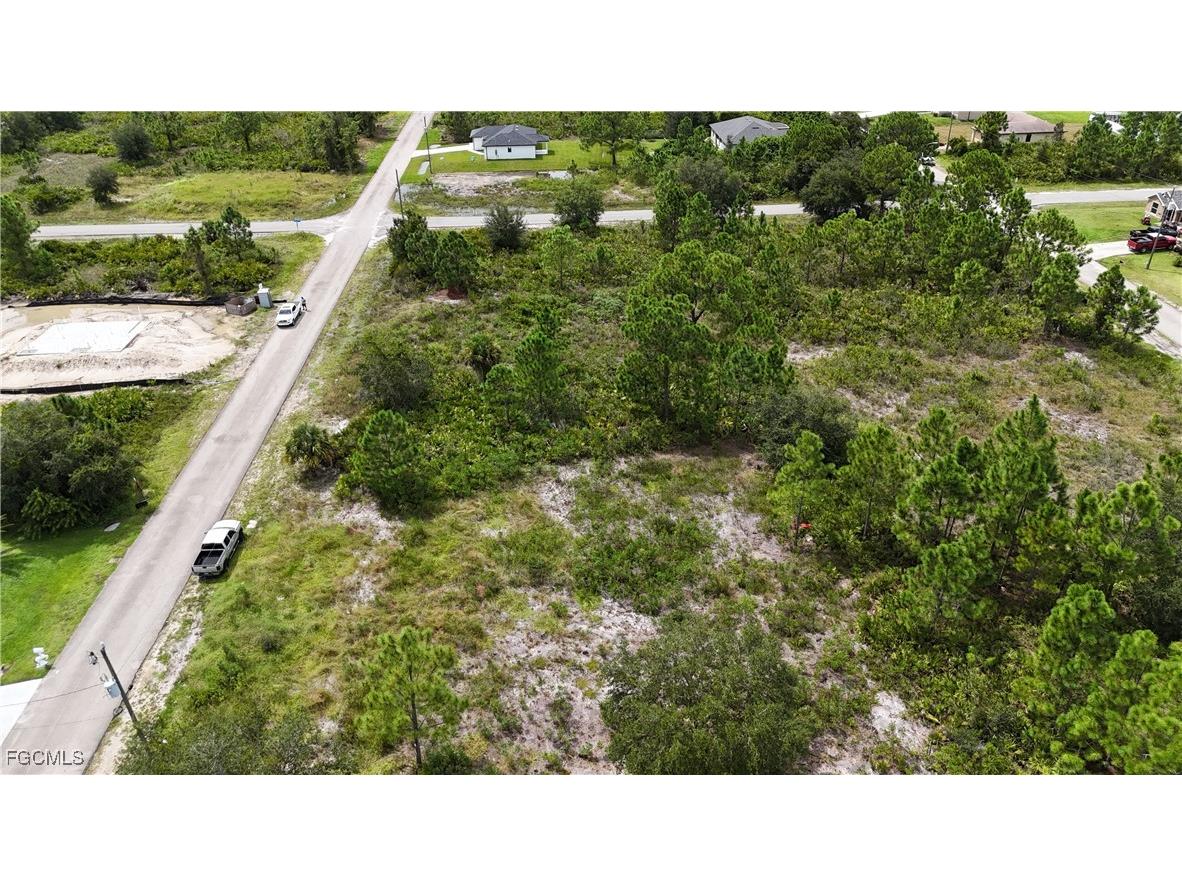 2612 49th Street W Lehigh Acres FL 33971 2025010066 image5