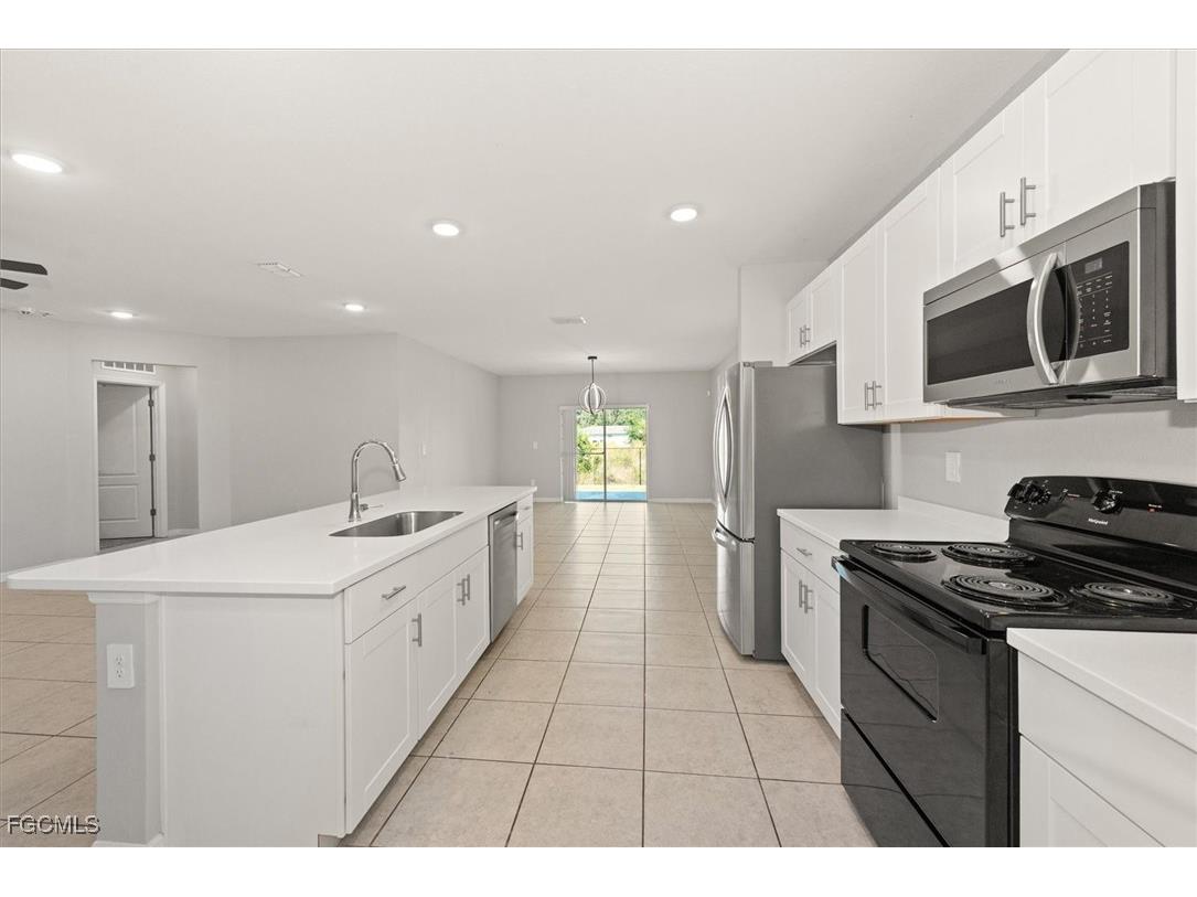 2612 51st Street SW Lehigh Acres FL 33976 2025025196 image7