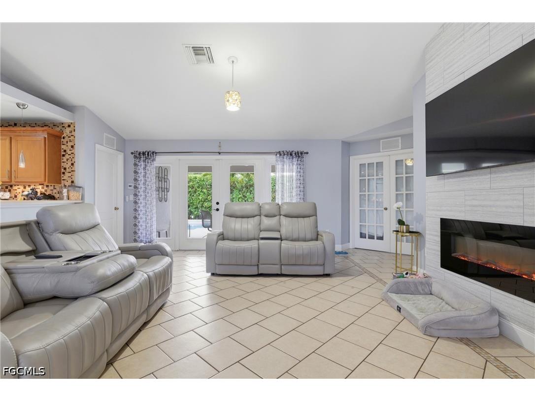 2612 Ceitus Parkway Cape Coral FL 33991 2026017846 image4