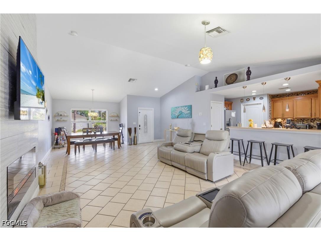 2612 Ceitus Parkway Cape Coral FL 33991 2026017846 image9