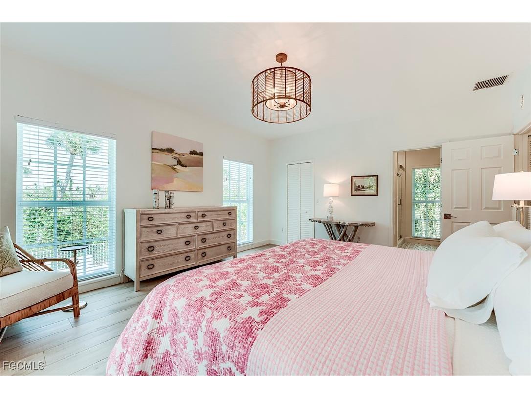 2612 Coconut Drive Sanibel FL 33957 2025013836 image19