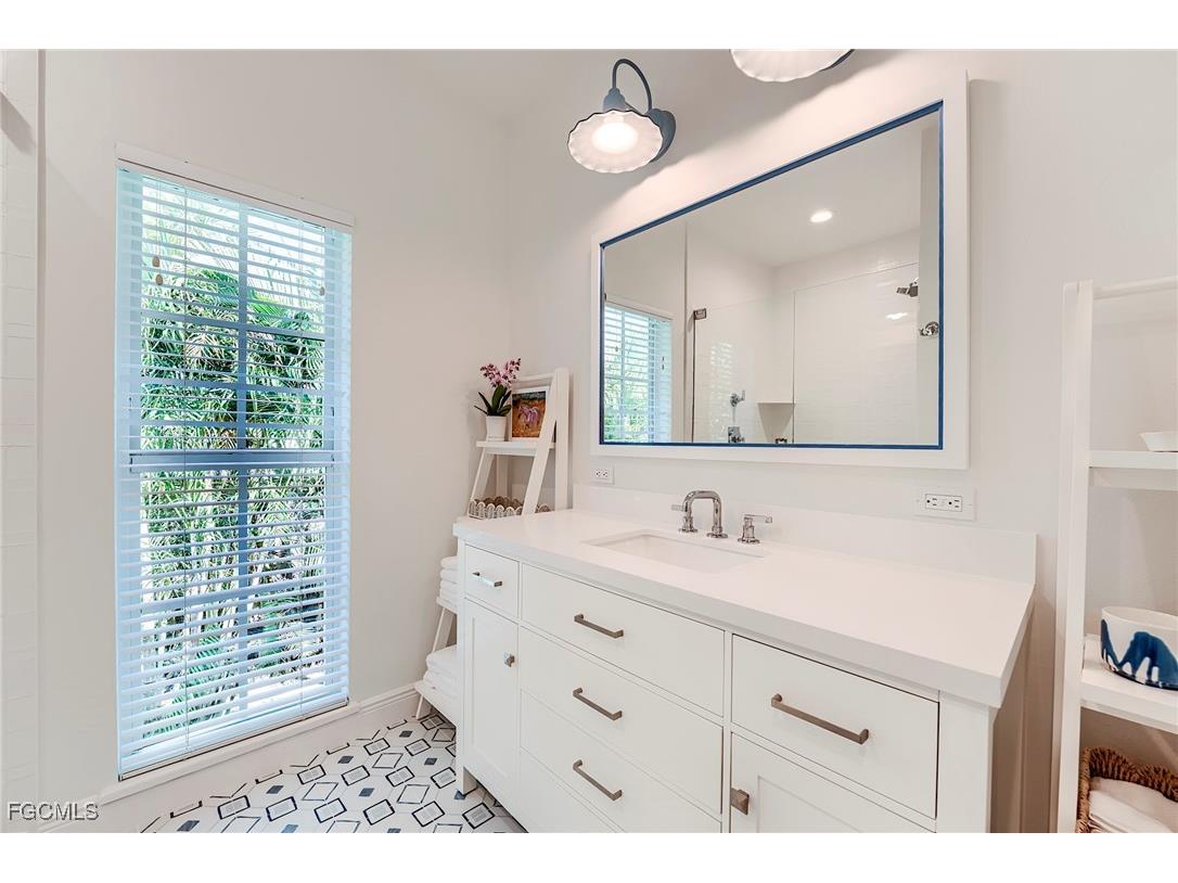 2612 Coconut Drive Sanibel FL 33957 2025013836 image21