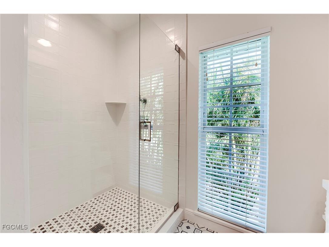 2612 Coconut Drive Sanibel FL 33957 2025013836 image22