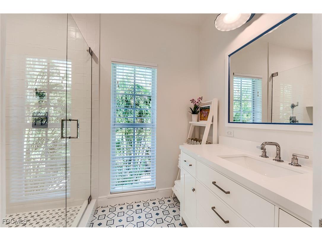 2612 Coconut Drive Sanibel FL 33957 2025013836 image23