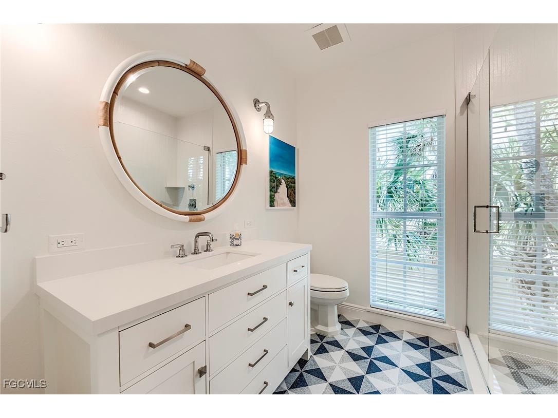 2612 Coconut Drive Sanibel FL 33957 2025013836 image28