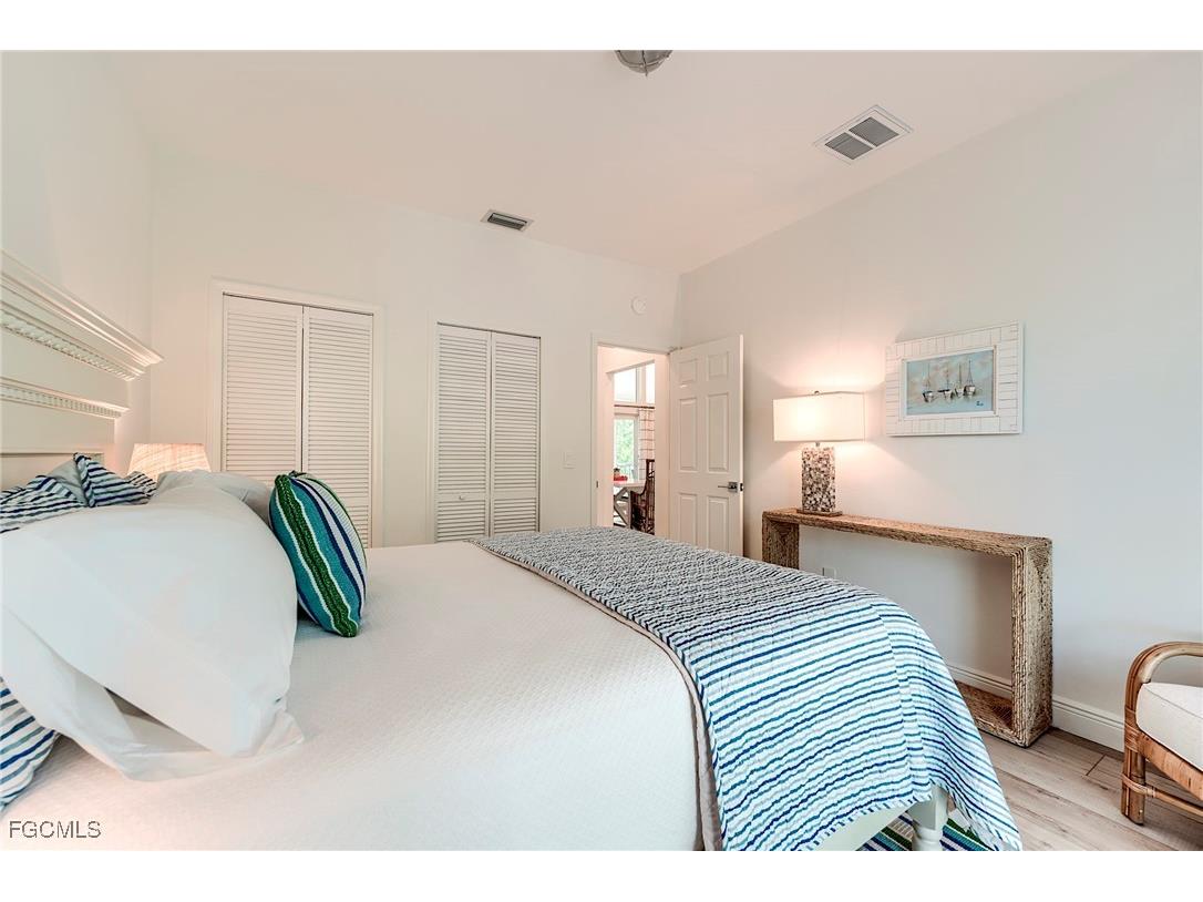 2612 Coconut Drive Sanibel FL 33957 2025013836 image33