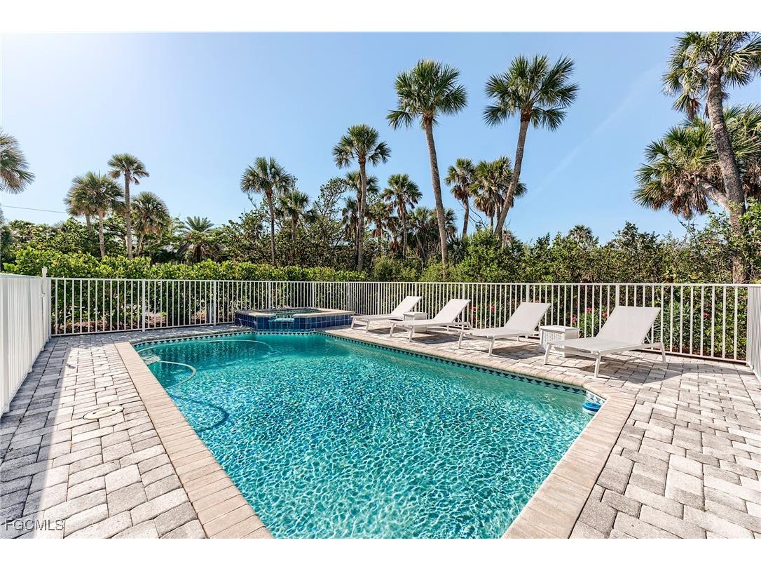 2612 Coconut Drive Sanibel FL 33957 2025013836 image35