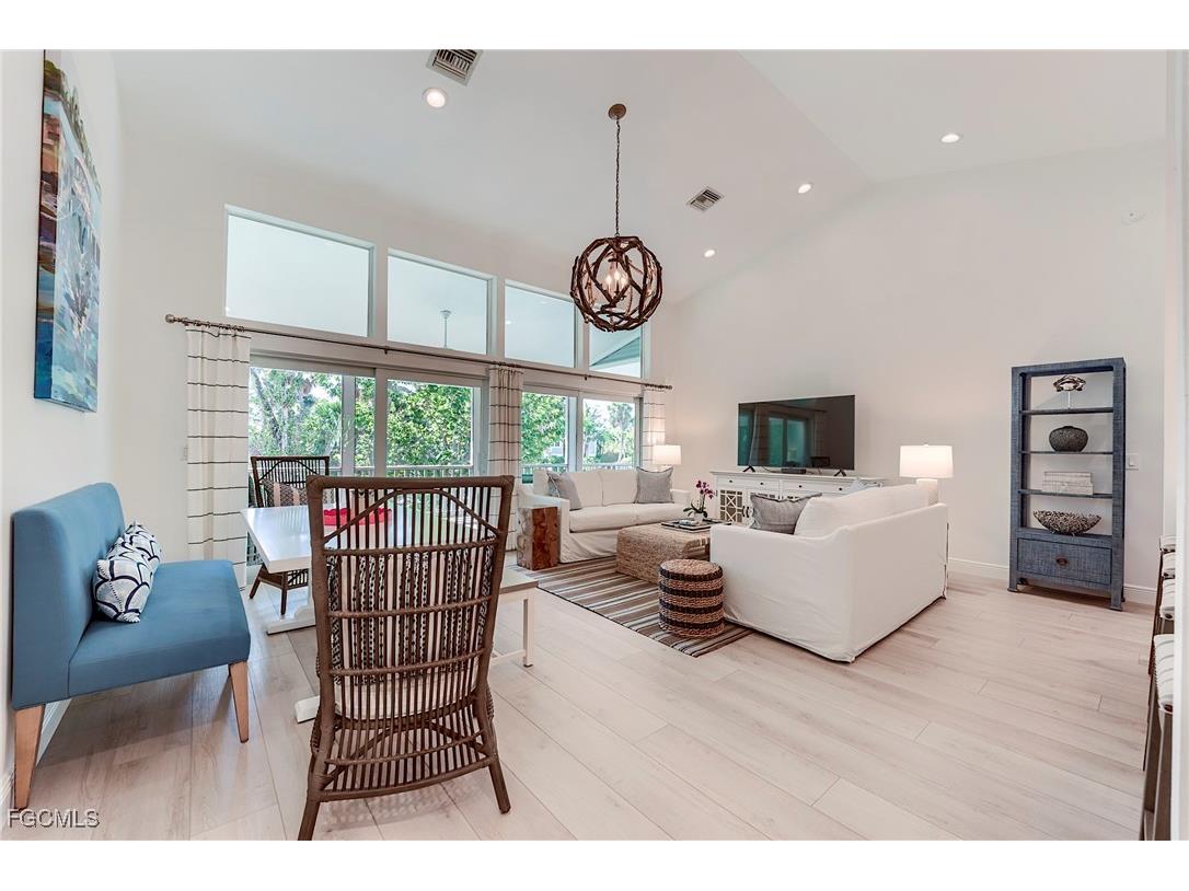 2612 Coconut Drive Sanibel FL 33957 2025013836 image4