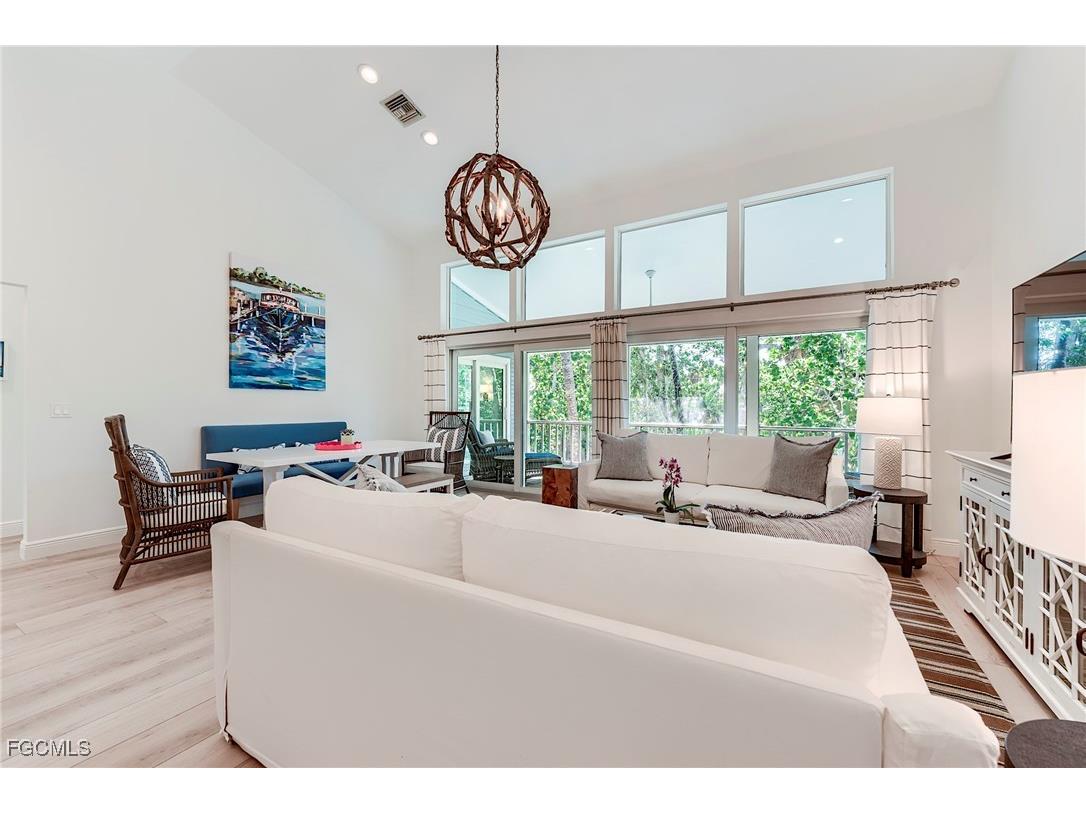 2612 Coconut Drive Sanibel FL 33957 2025013836 image6