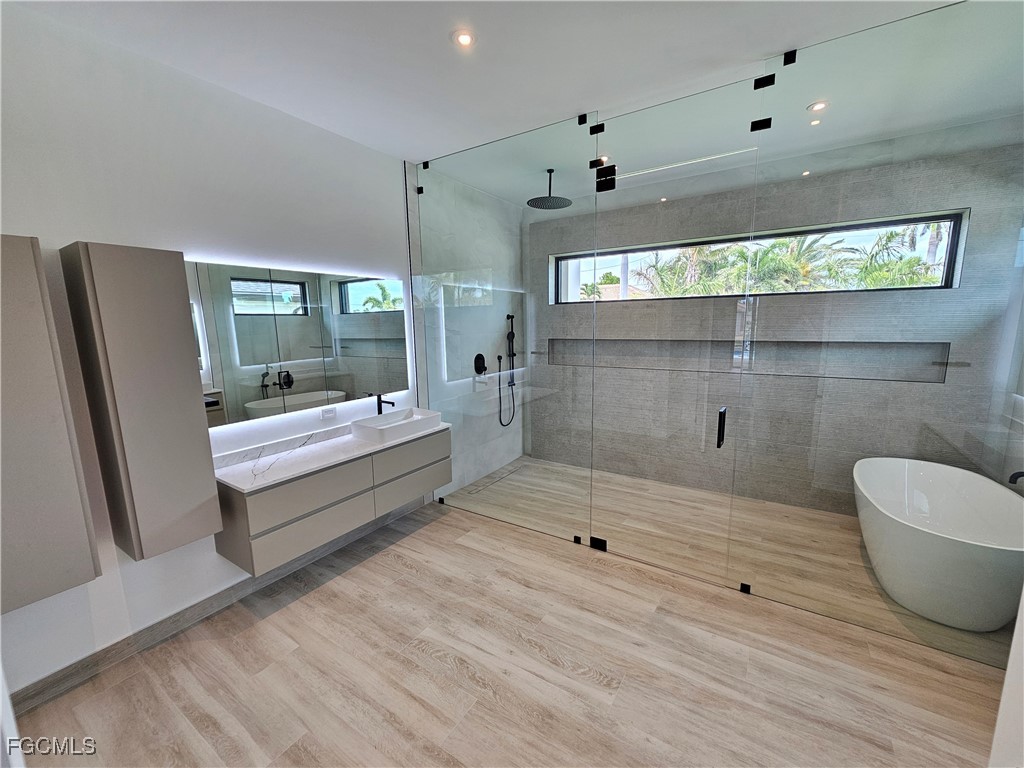 2612 SW 41st Terrace Cape Coral FL 33914 2025018784 image33