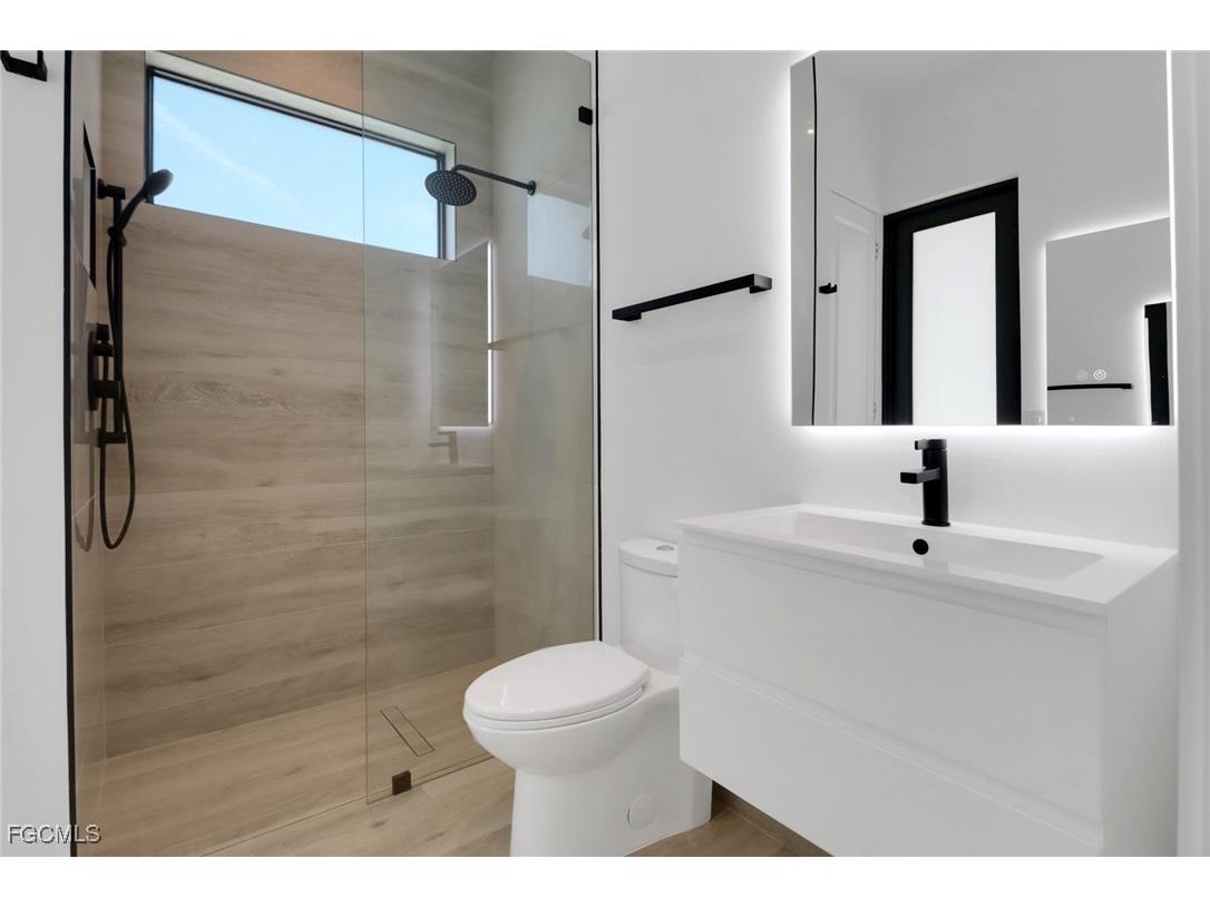 2612 SW 41st Terrace Cape Coral FL 33914 2025018784 image37