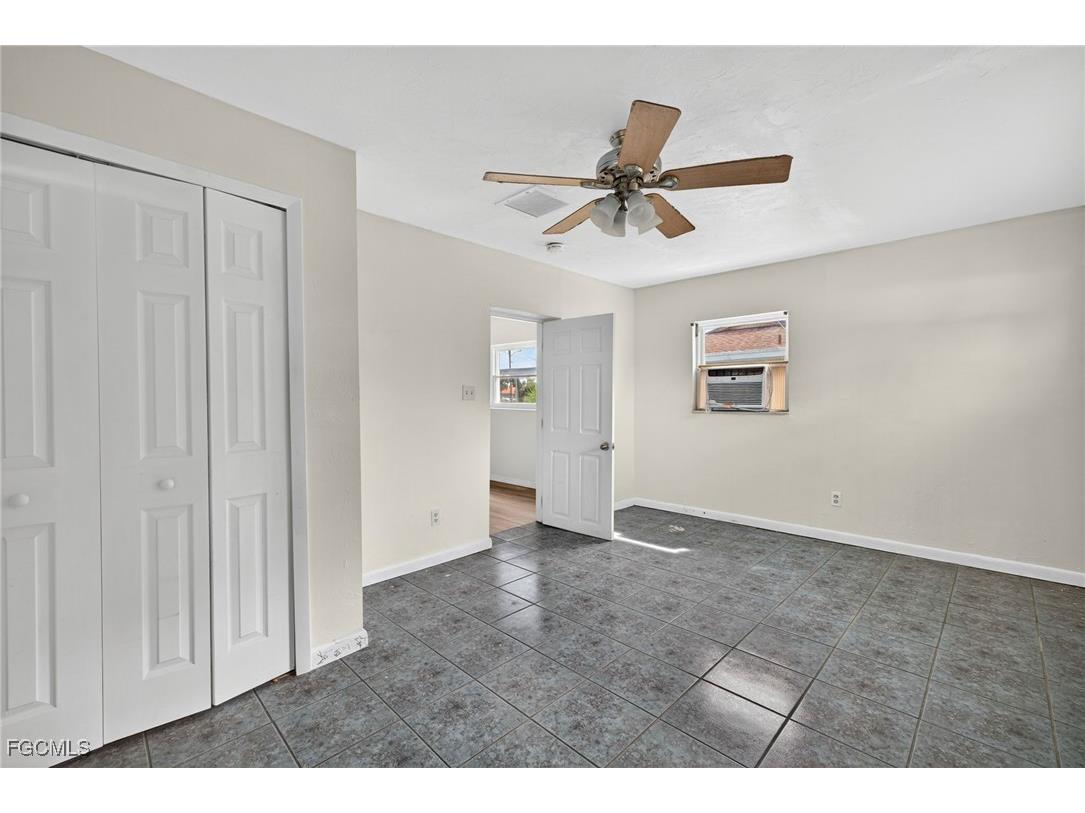 2613 Cartegena Avenue Fort Myers FL 33905 2025013947 image15