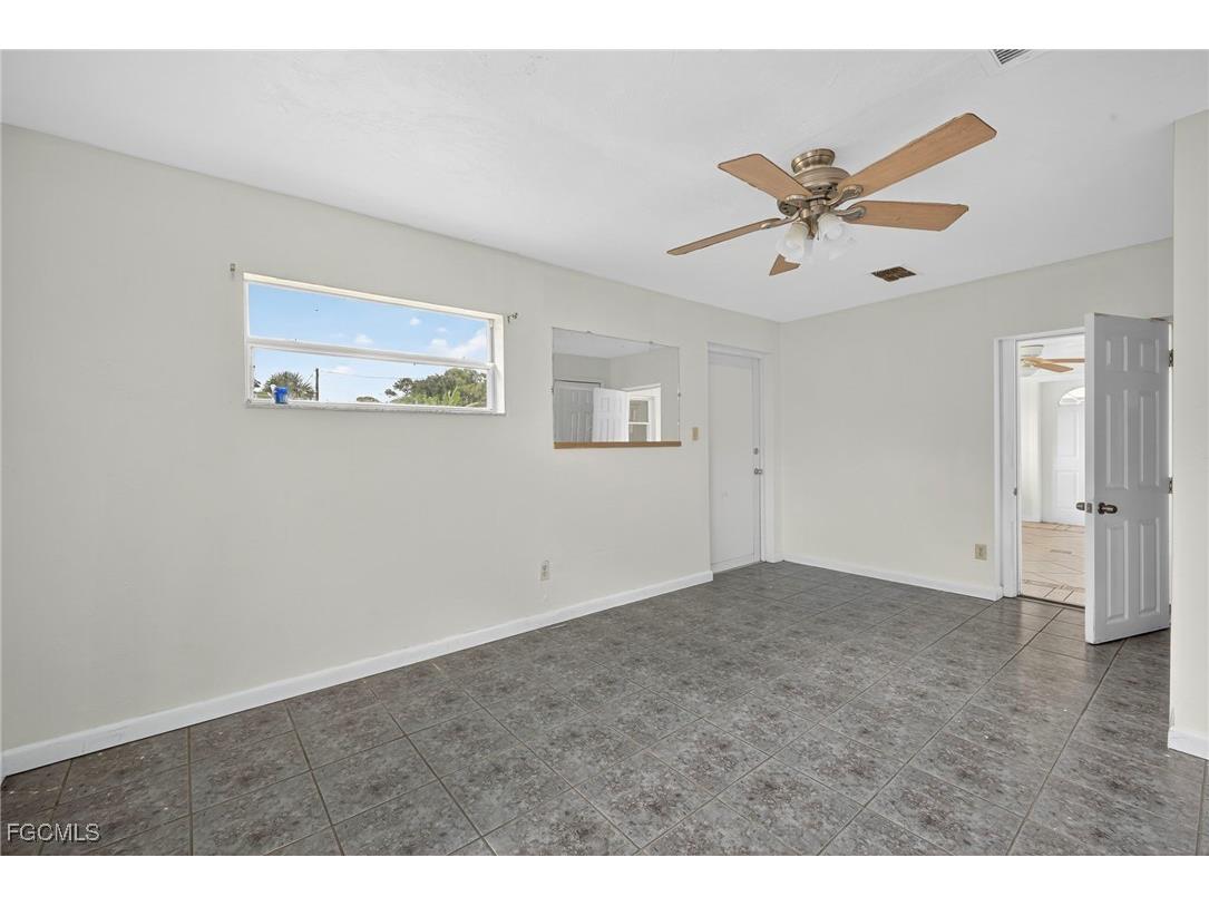 2613 Cartegena Avenue Fort Myers FL 33905 2025013947 image16