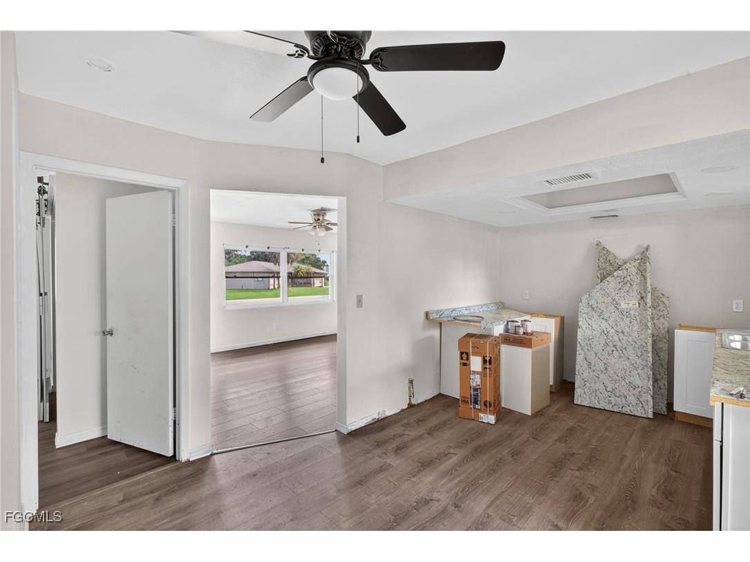 2613 Cartegena Avenue Fort Myers FL 33905 2025013947 image9
