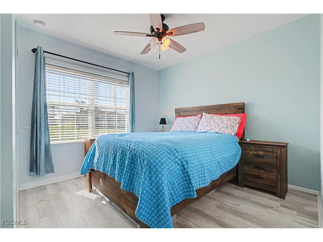 2613 Manzilla Lane Cape Coral FL 33909 2026002539 image17