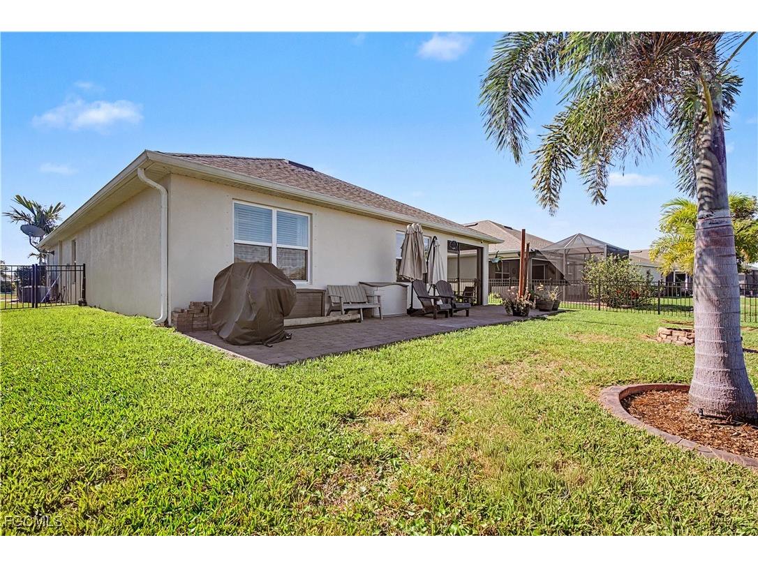 2613 Manzilla Lane Cape Coral FL 33909 2026002539 image25