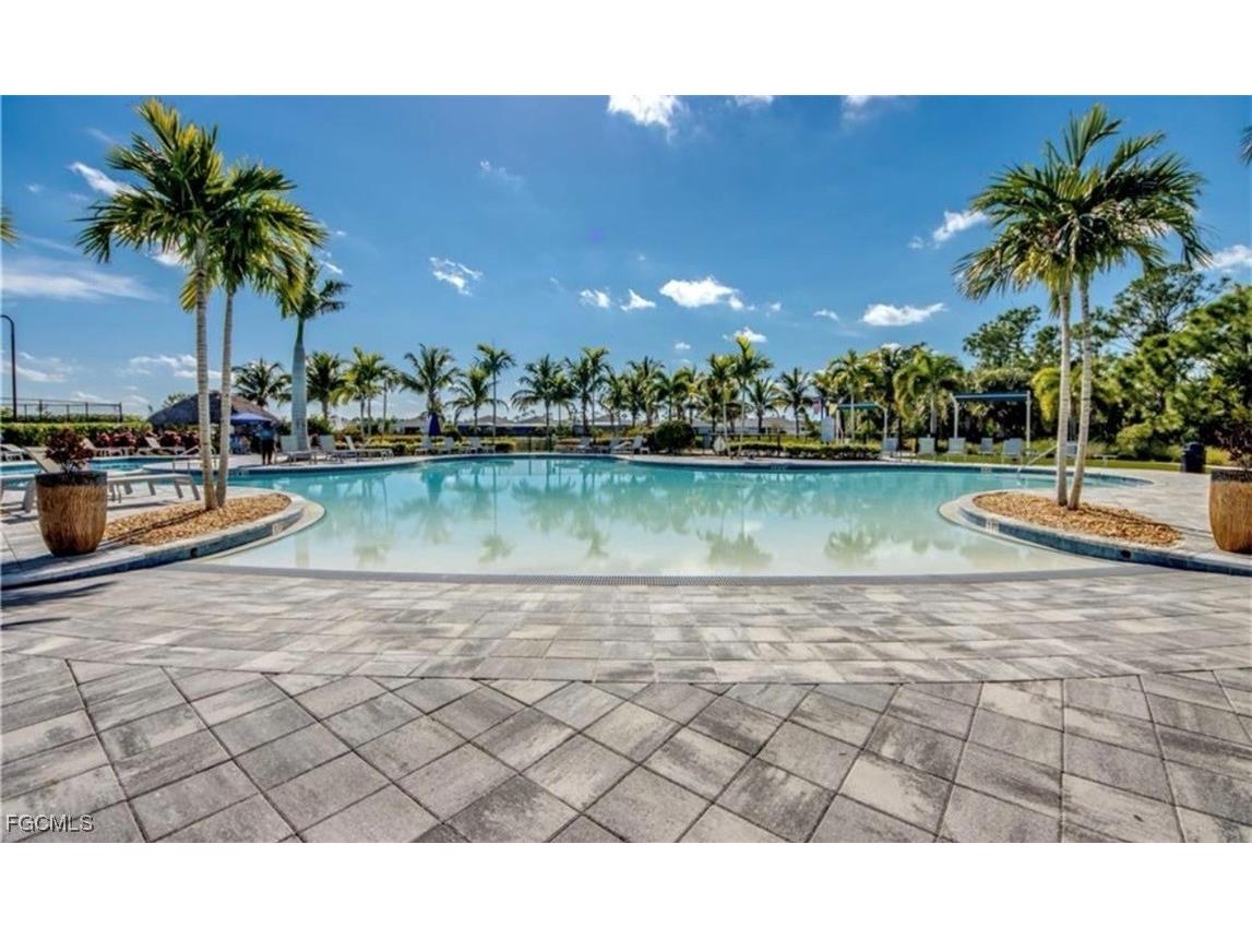 2613 Manzilla Lane Cape Coral FL 33909 2026002539 image28