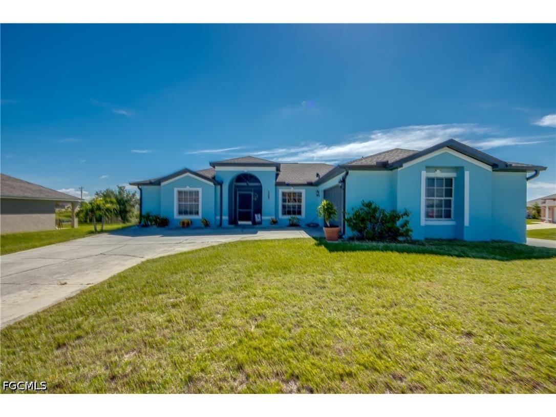 2613 SW 7th Place Cape Coral FL 33914 2026015605 image1