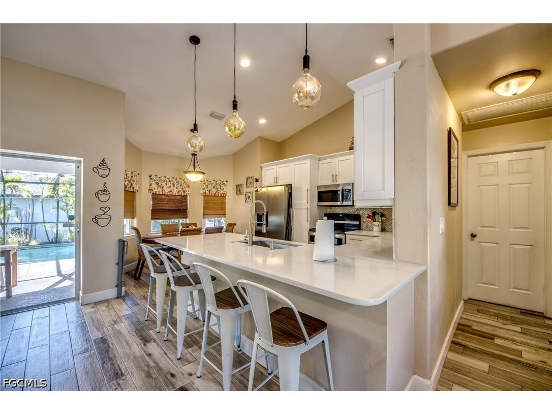 2613 SW 7th Place Cape Coral FL 33914 2026015605 image13