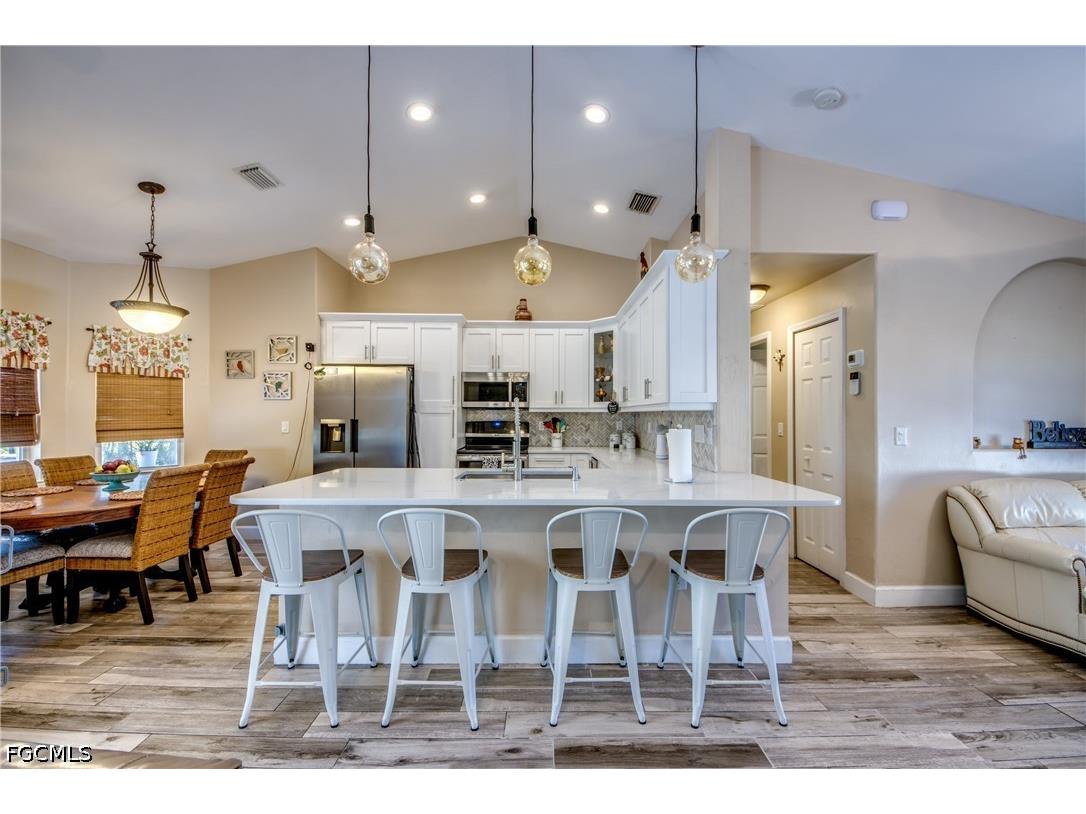 2613 SW 7th Place Cape Coral FL 33914 2026015605 image14