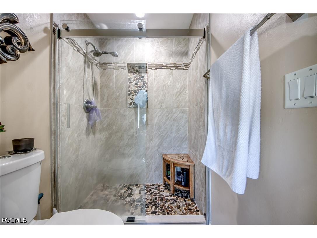 2613 SW 7th Place Cape Coral FL 33914 2026015605 image25