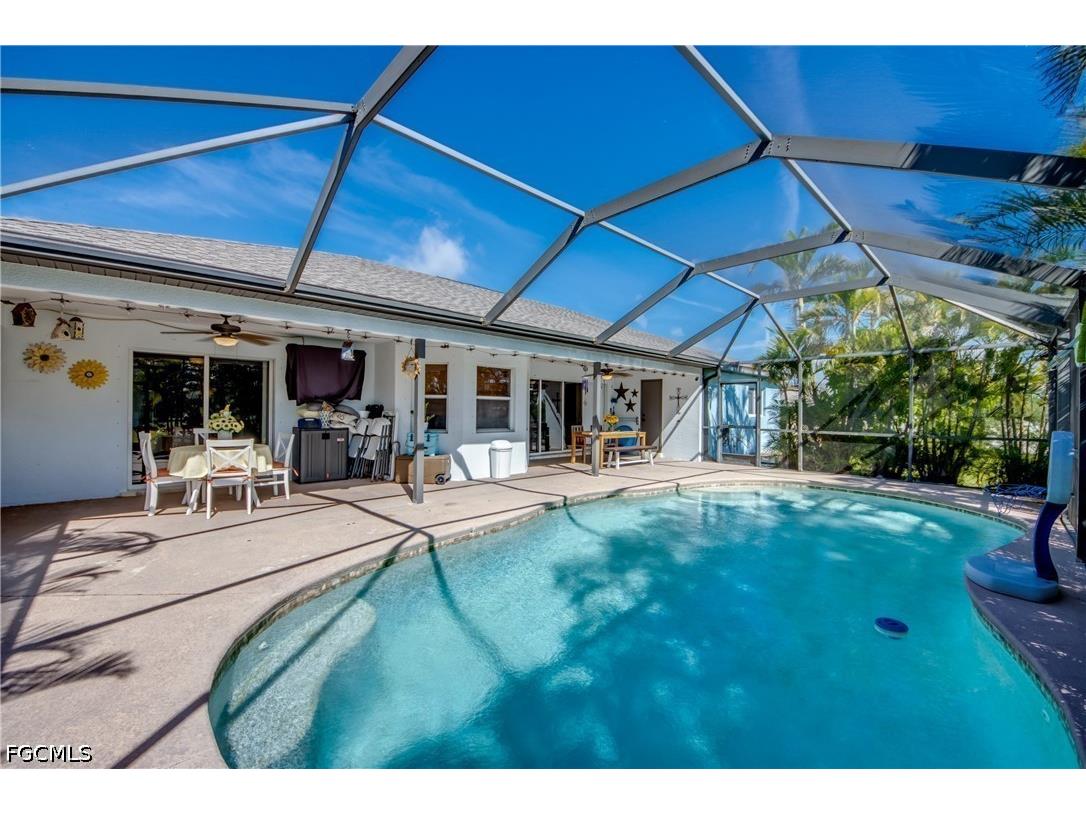 2613 SW 7th Place Cape Coral FL 33914 2026015605 image37