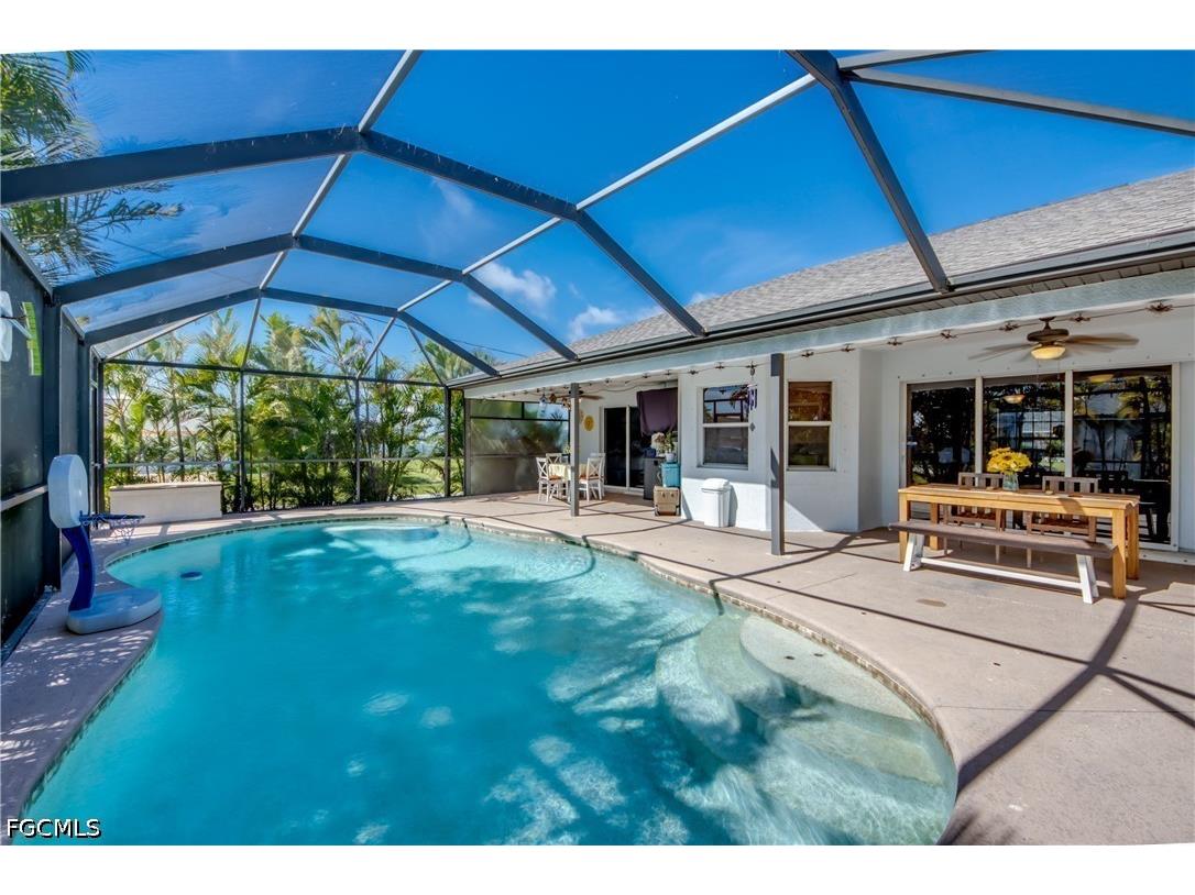 2613 SW 7th Place Cape Coral FL 33914 2026015605 image39