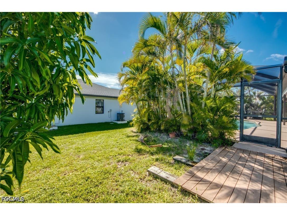 2613 SW 7th Place Cape Coral FL 33914 2026015605 image41