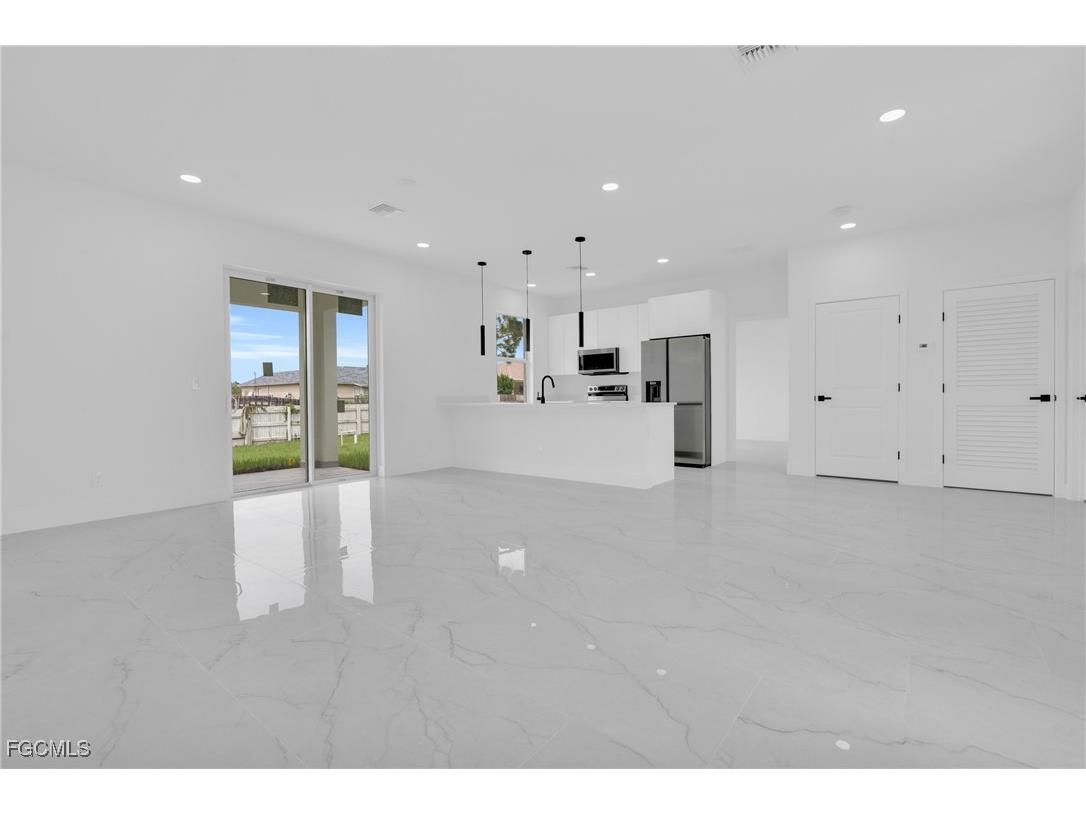 2614 19th Street W Lehigh Acres FL 33971 2025009705 image10