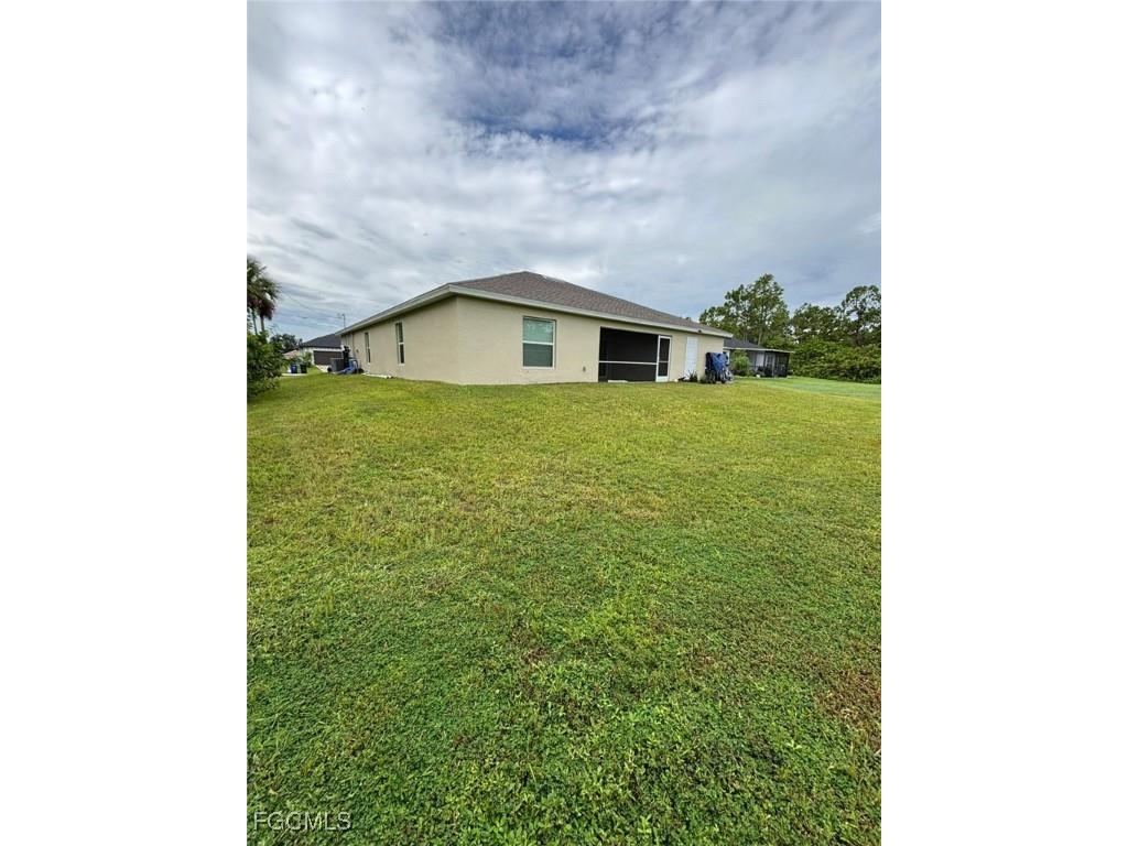 2614 27th Street W Lehigh Acres FL 33971 2025011247 image31