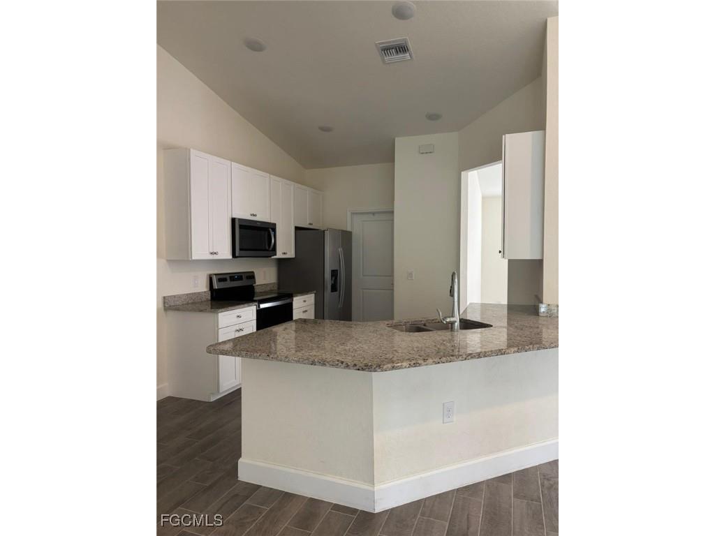 2614 27th Street W Lehigh Acres FL 33971 2025011247 image4