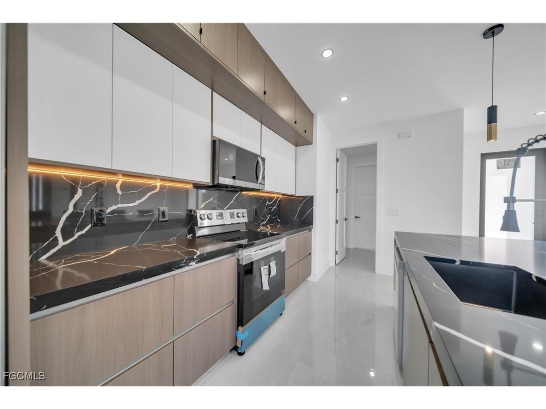 2614 44th Street W Lehigh Acres FL 33971 2025022657 image13