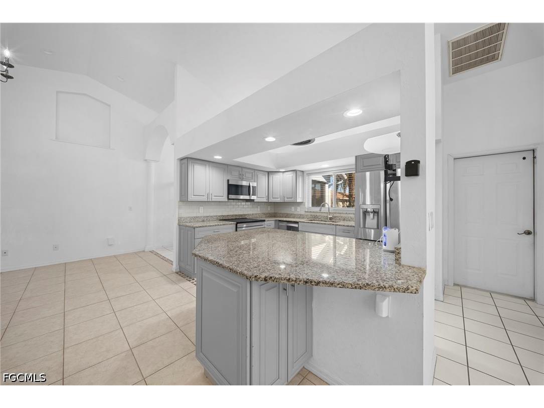 2614 7th Street W Lehigh Acres FL 33971 2026021229 image18