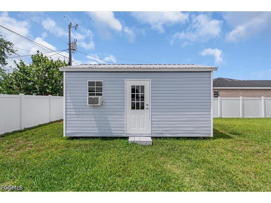 2614 SW 1st Avenue Cape Coral FL 33914 2026025687 image42
